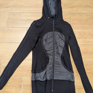 lululemon athletica Black and Gray Sweatshirt